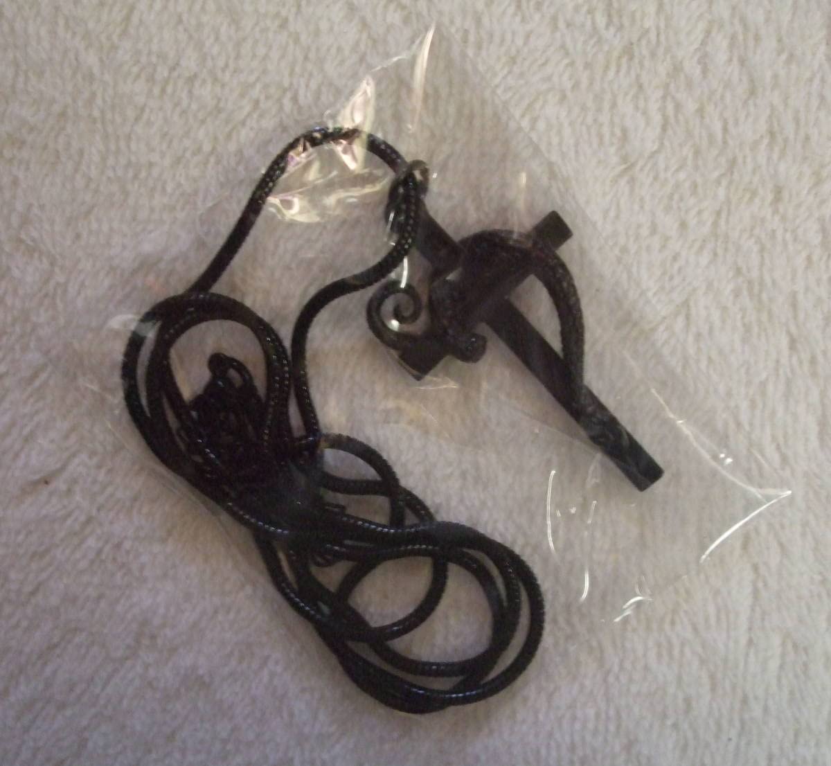 HYDE BIRTHDAY 2021 スネーク ネックレス Amazon.co.jp: HYDE BIRTHDAY GOODS 2021 『 スネークネックレス